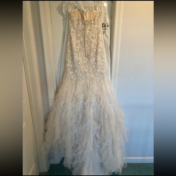 new unaltered one of a kind Chloe Jai wedding dress. Paid $2,600 asking $1,500 - Picture 2 of 6